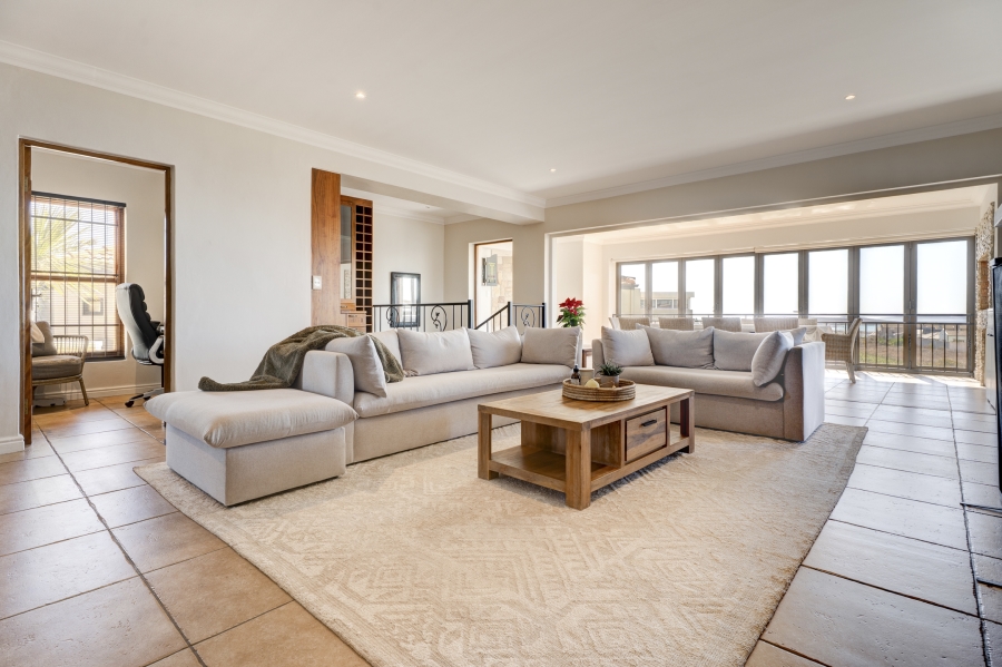 4 Bedroom Property for Sale in Myburgh Park Western Cape